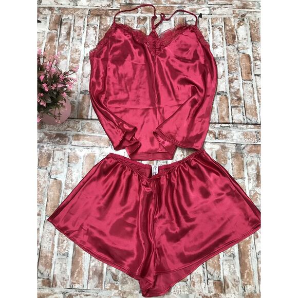 NWOT Lilac + London Solid SATIN SOFT Cami Pajama Top & Pajama Shorts Set RED LG - Picture 1 of 8